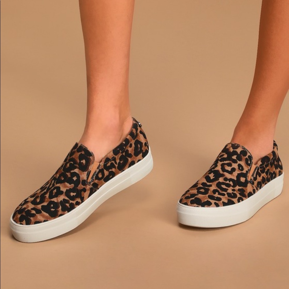 Steve Madden Gills slide on sneakers 8.5